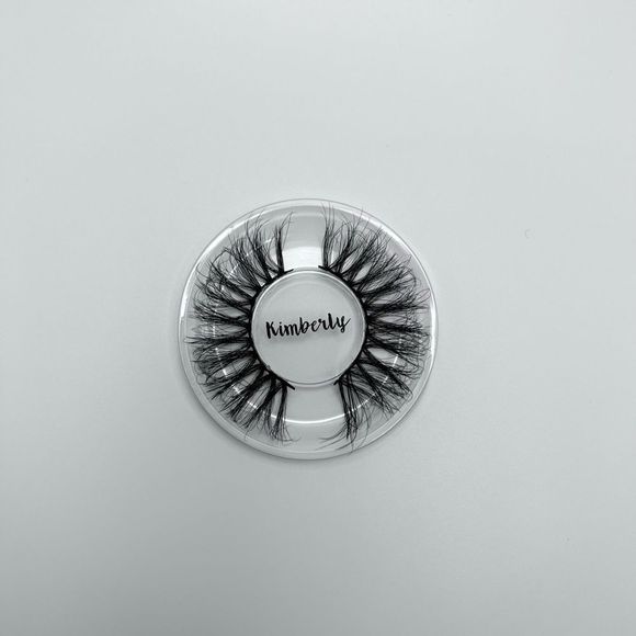 Kimberly - Fluffy Mink Lashes - Picture 5 of 11